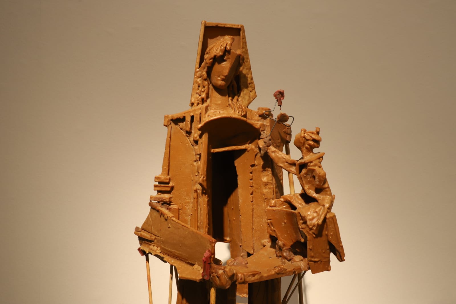 Cera Virgen con Niño. Exposición Una Mirada Sincera. Venancio Blanco. Enero - Junio 2022. Sala de exposiciones Santo Domingo de la Cruz, Salamanca