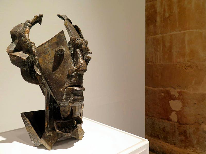 Gombáu. Retratos. Venancio Blanco. Sala de exposiciones de Santo Domingo de la Cruz. Octubre 2016-Abril 2017